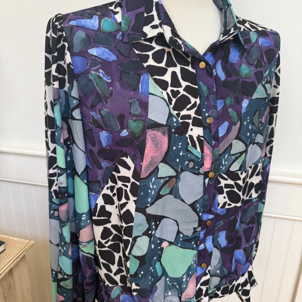 NWT Apricot Women Abstract Print Long Sleeve Collared Button Down Blouse - Picture 2 of 12
